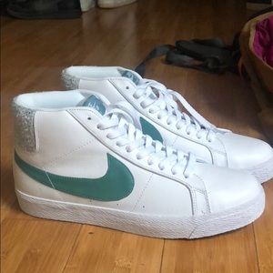 ***ISO these Nike blazers in a women’s size 8***